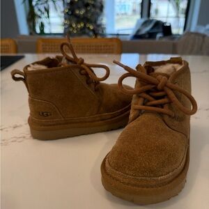 UGG Kids' Neumel II Sheepskin Chukka Boots Sz 11